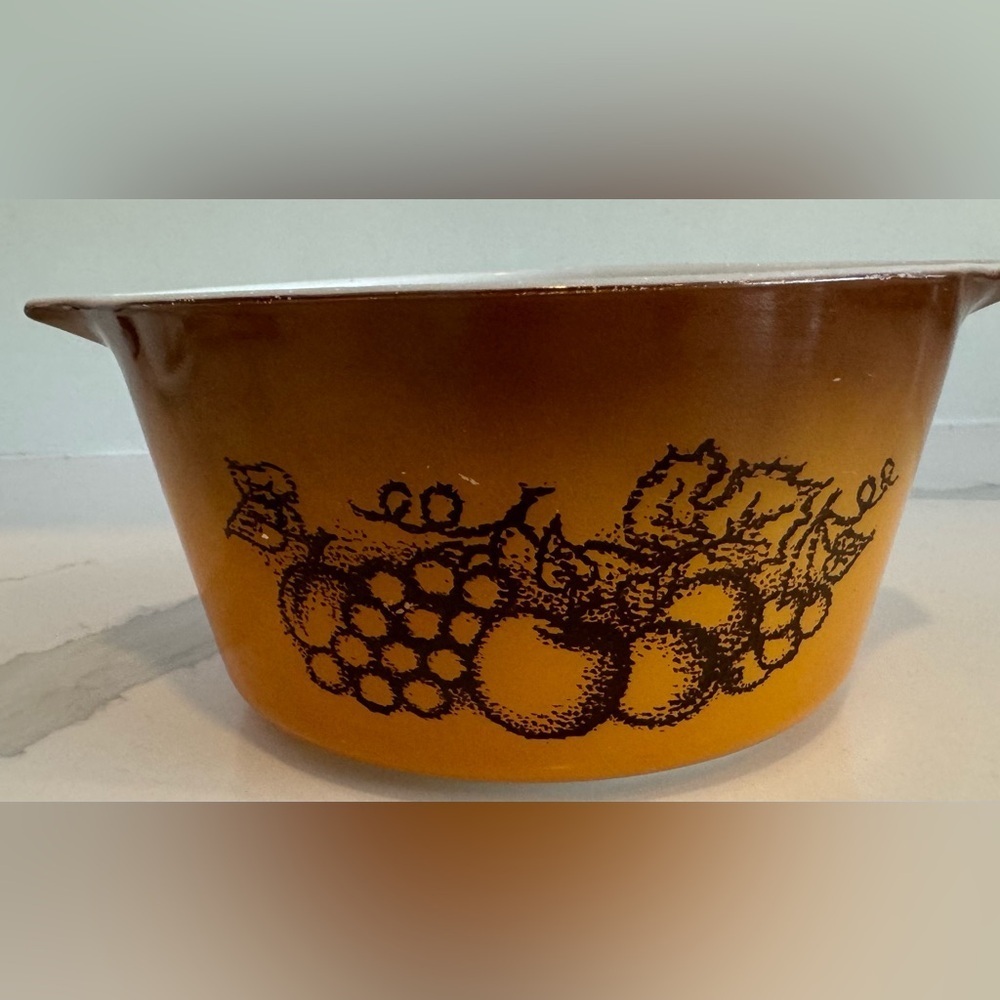 Vintage Pyrex Old Orchard Casserole Dish no lid brown orange fruit bowl